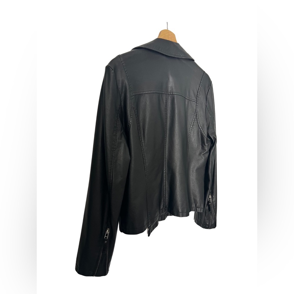 Max Studio Black Faux Leather Jacket - Picture 2 of 5